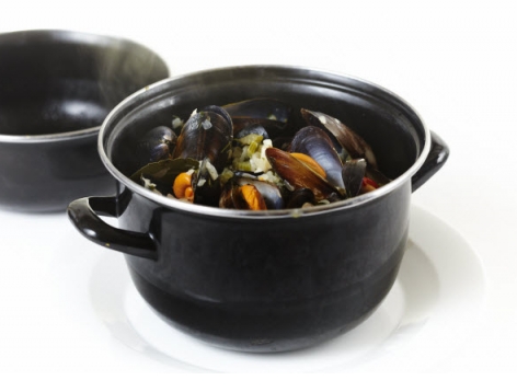 Moules Cremeuses with a Twist